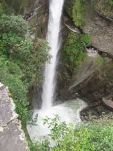 The more dramatic Rio Verde falls.