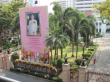 The late King Bhumibol at the sacred shrine of Erewen in Bangkok.